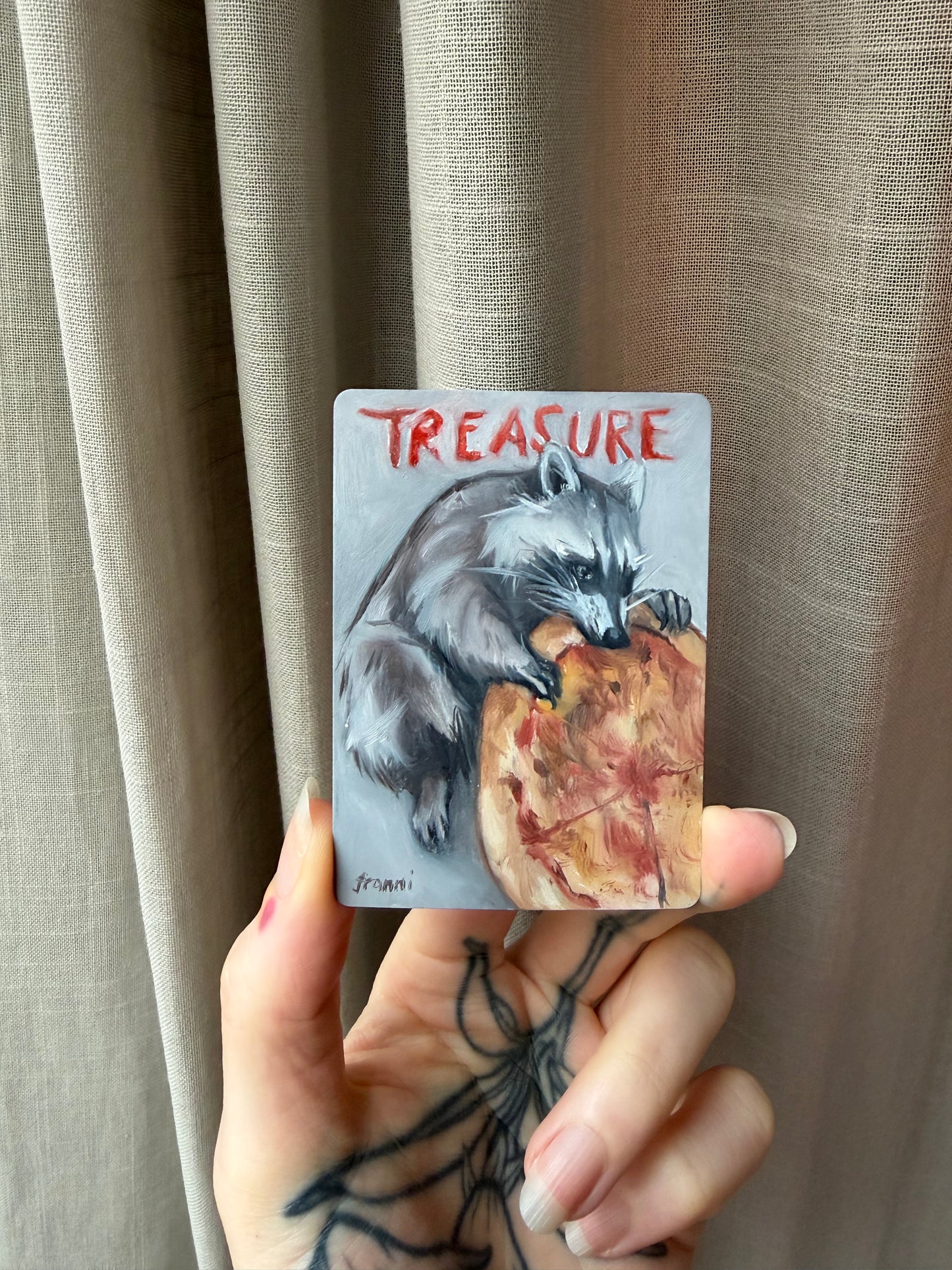 Sketchy treasure token: Racoon pizza